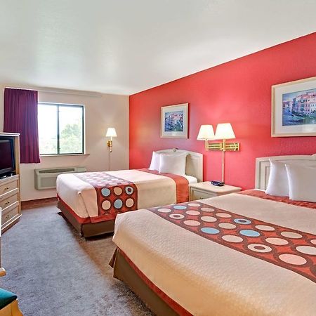 Super 8 By Wyndham Albuquerque West/Coors Blvd Hotel Ngoại thất bức ảnh